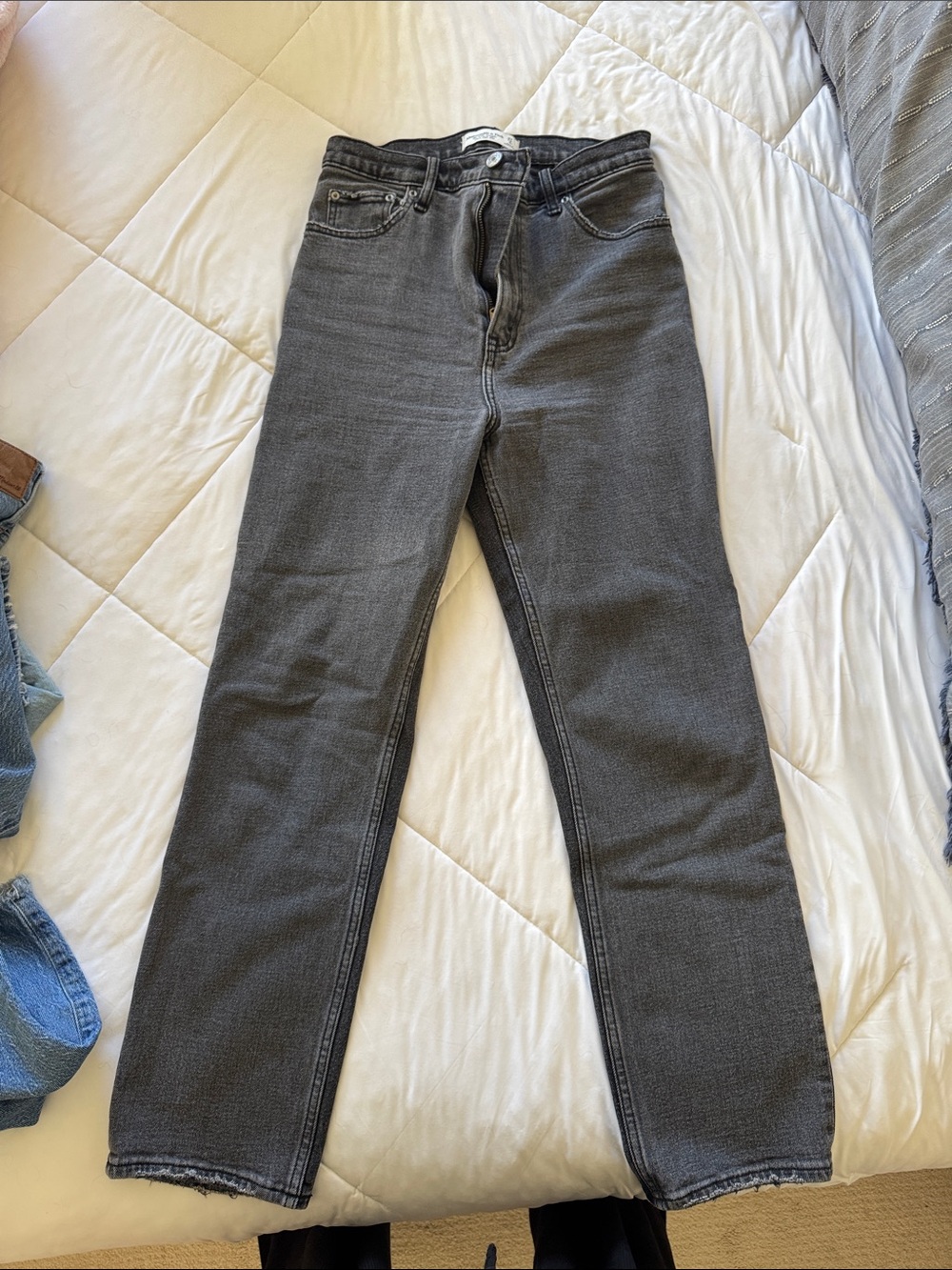 A&F grey/ black jeans